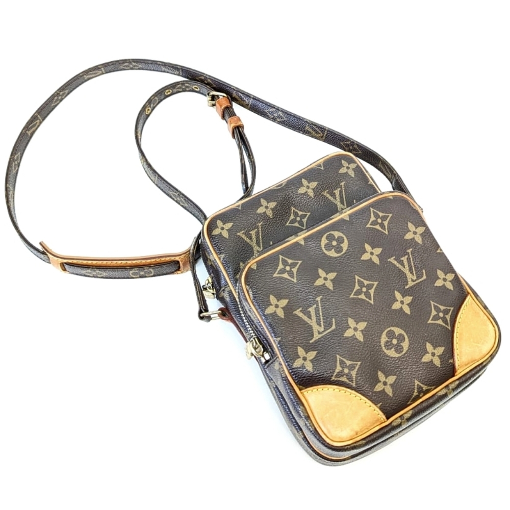 💎Authentic Louis Vuitton Amazon monogram crossbody Bag. Includes Free Gift! 😍 - Picture 16 of 17